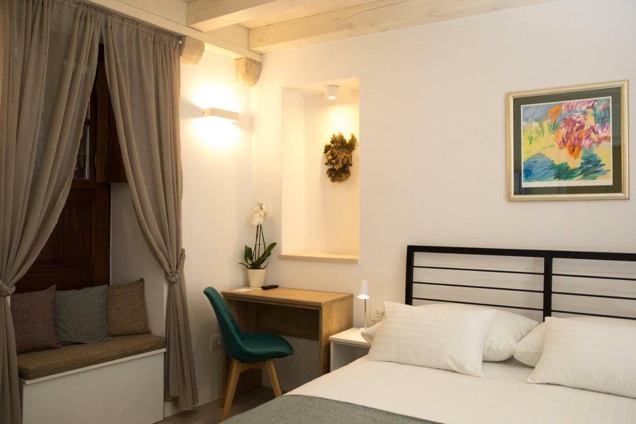 Bed & Breakfast Four Winds Iii